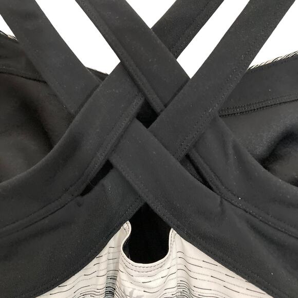 NWT Athleta Stride Crunch And Punch Tank Top Cross Strappy Back Coloblock Small - Picture 6 of 16